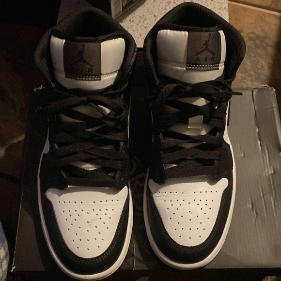Air Jordan 1 mid se - Picture 2 of 3